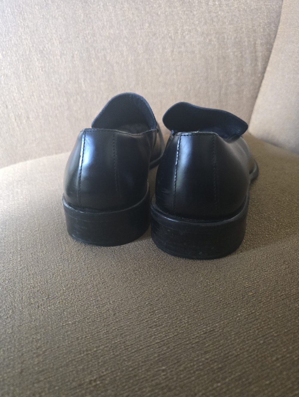 Gucci Black Leather Slip-On Dress Shoes Size 12D - Picture 4 of 9